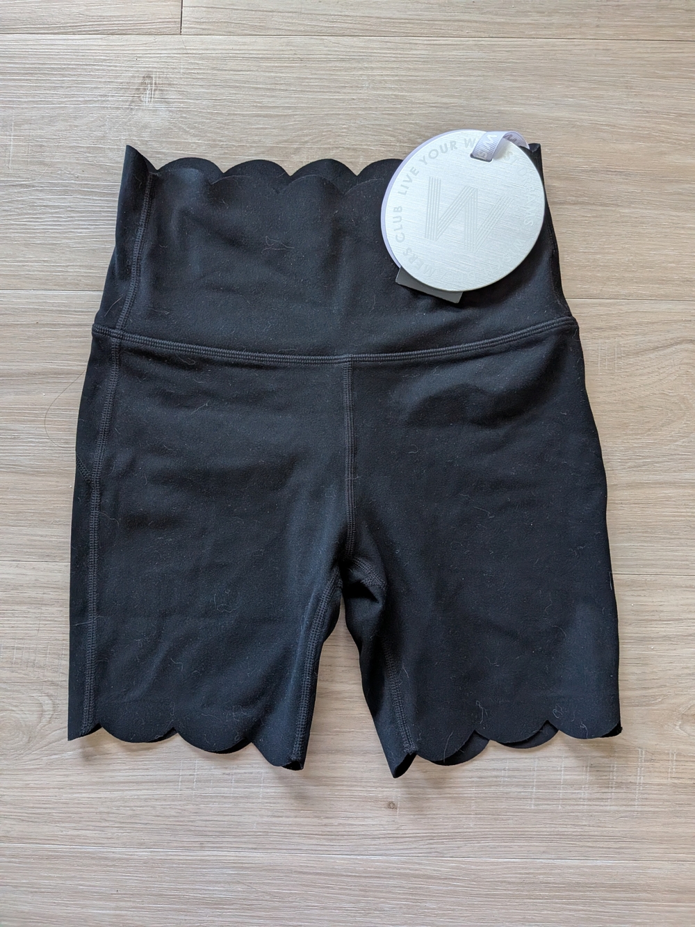 NWT Wiskii Scallop Shorts